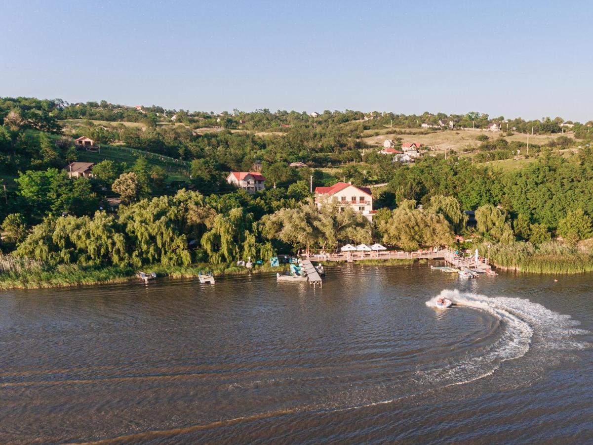 Enpi Lake Resort Iasi Exterior photo