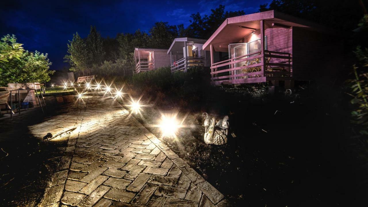 Enpi Lake Resort Iasi Exterior photo